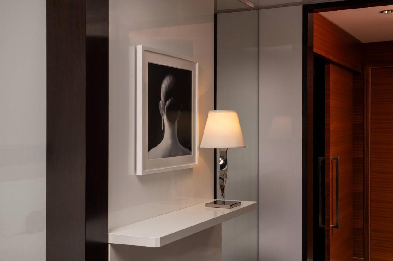Junior Suite 2 Queen City View Club Lounge Access