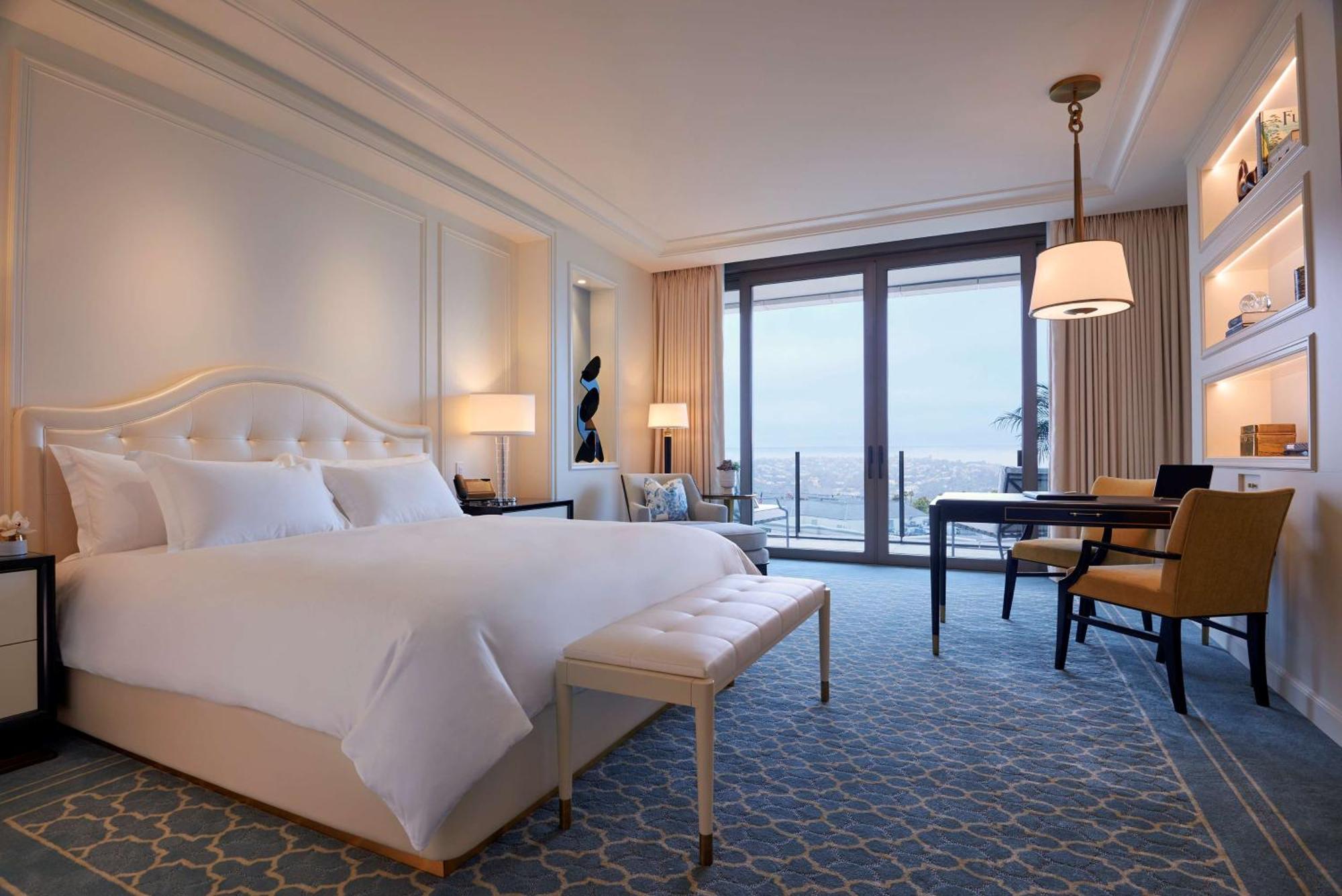 Deluxe King Room Terrace View