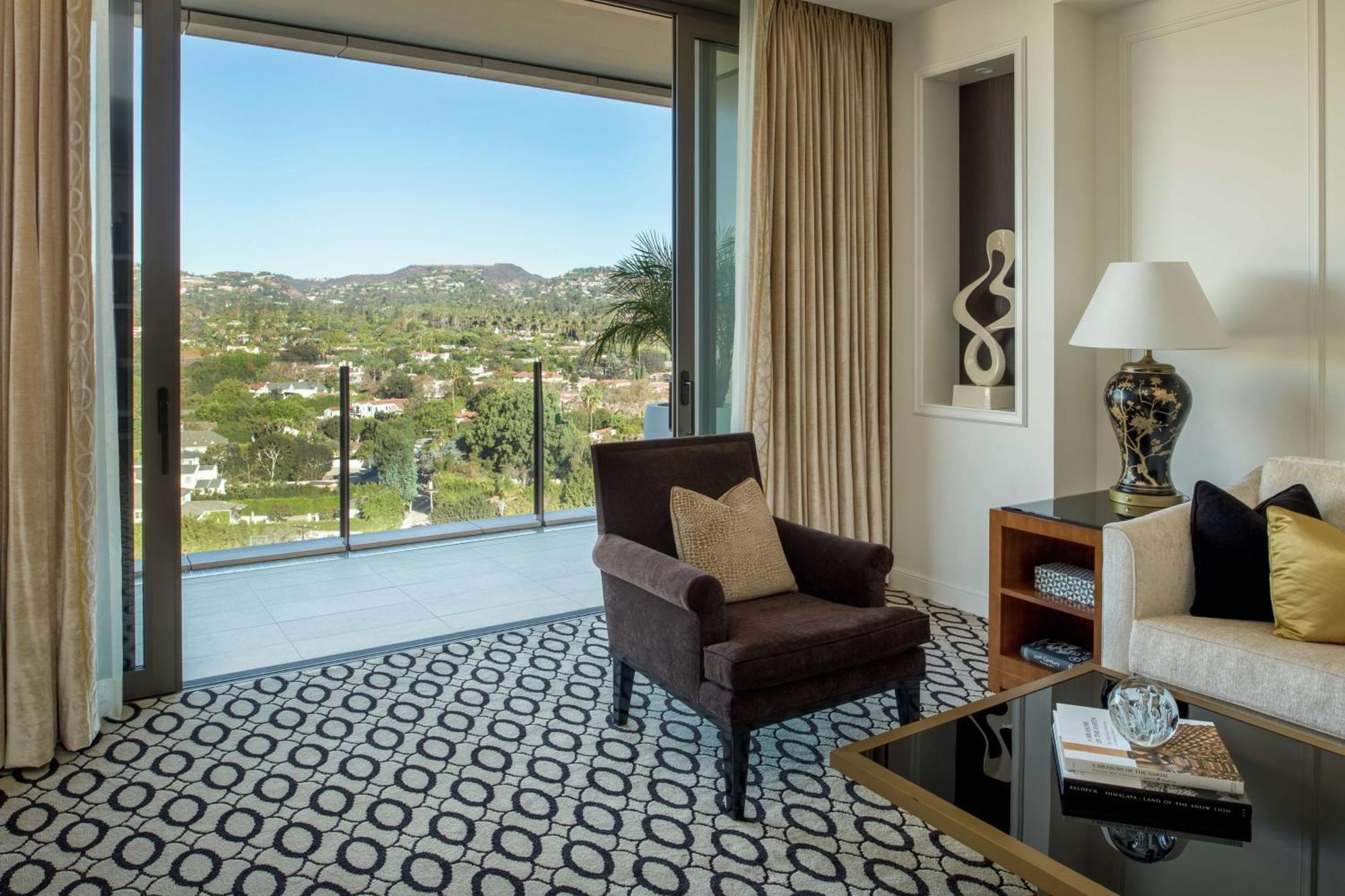 Hollywood Suite Terrace View